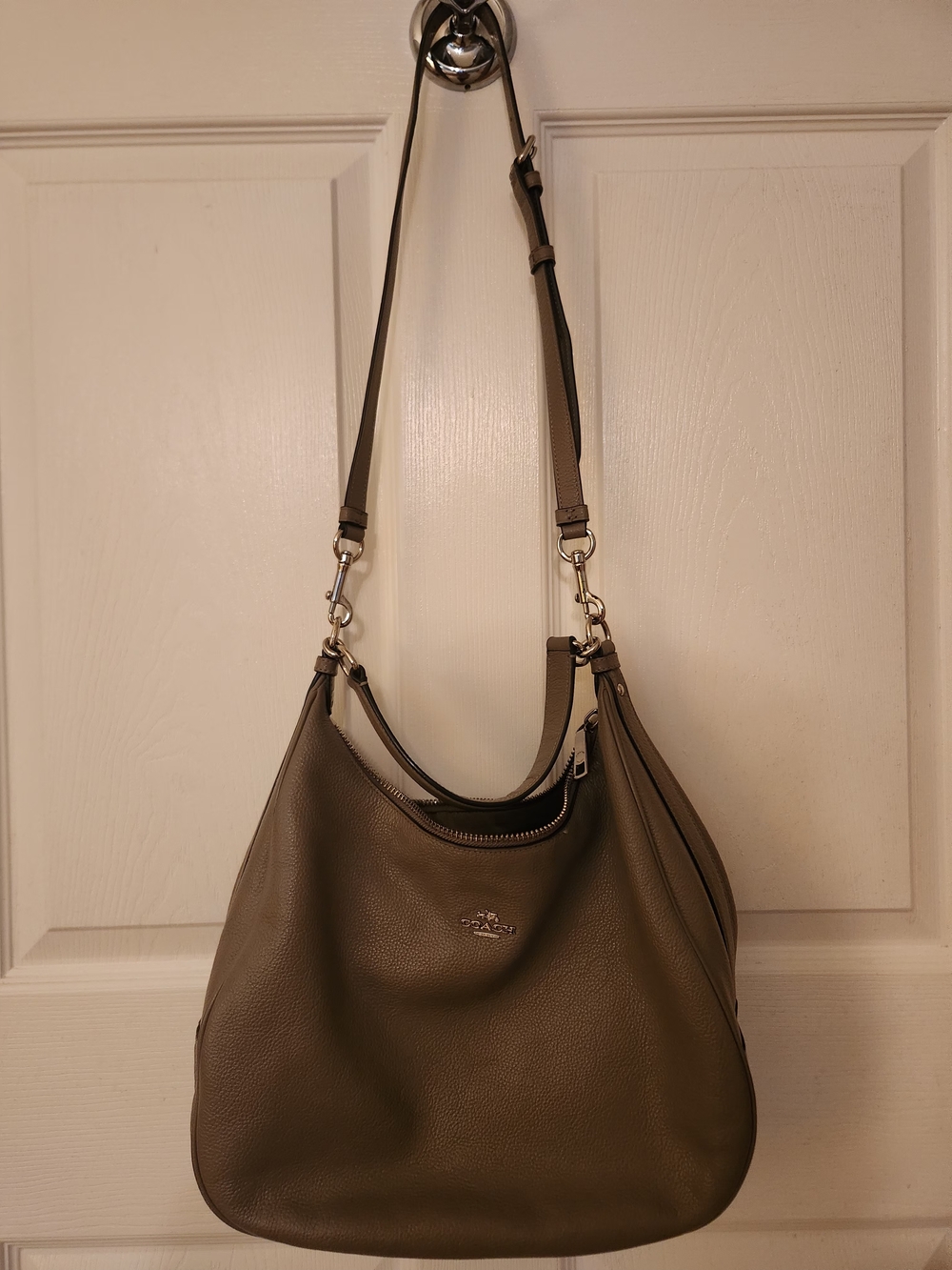 Large Coach Taupe Leather Hobo Bag with Gold Hardware - Picture 5 of 11